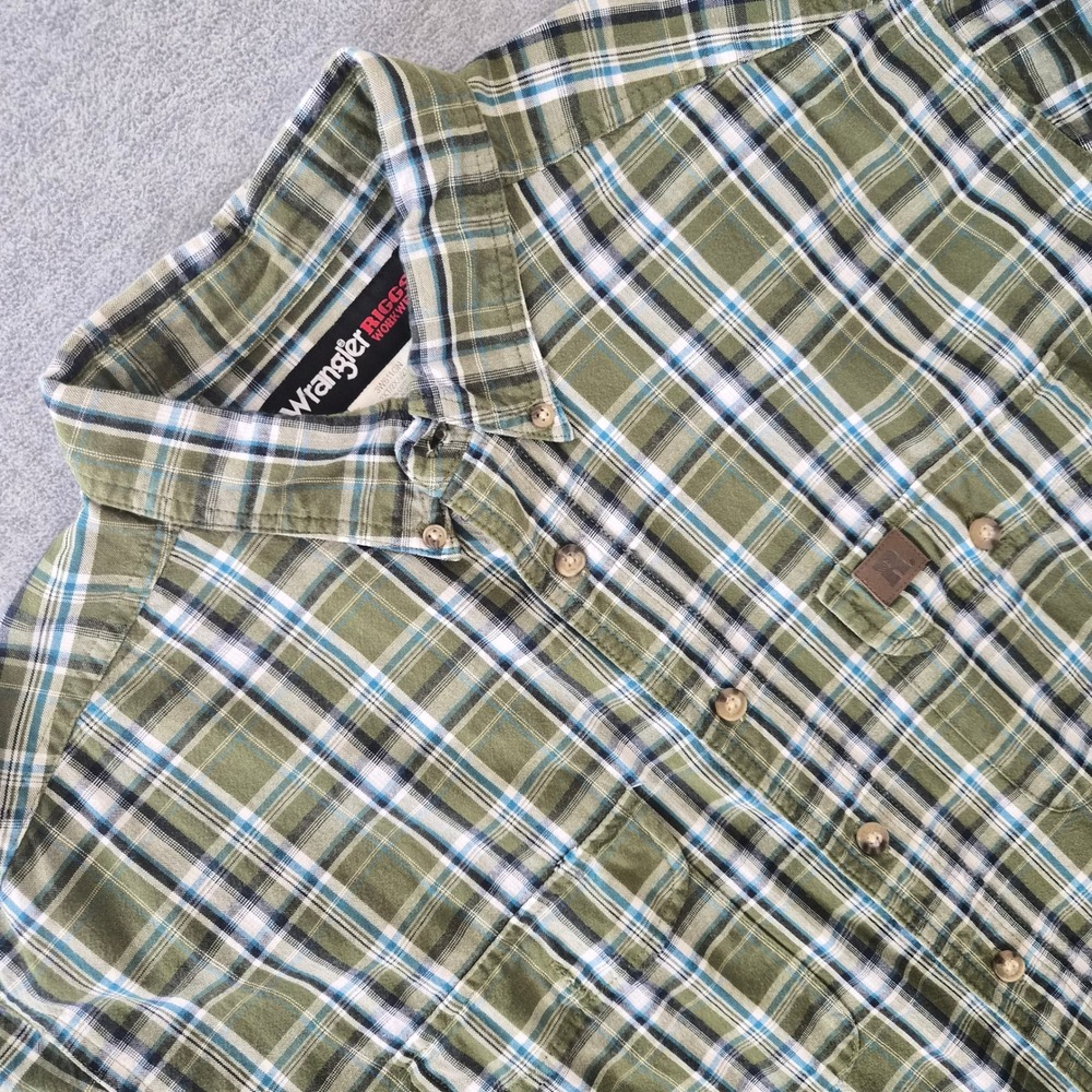 Wrangler RIGGS Workwear Mens 2XT Plaid Button Down Shirt Olive Green 3W611GN